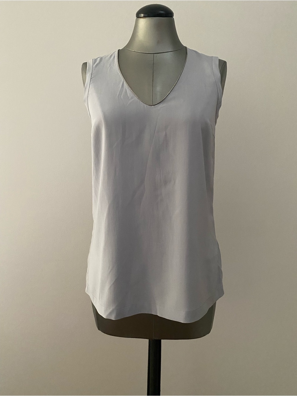 Brunello Cucinelli Classic Sleeveless V-Neck Top in Light Blue/Gray, Size XS